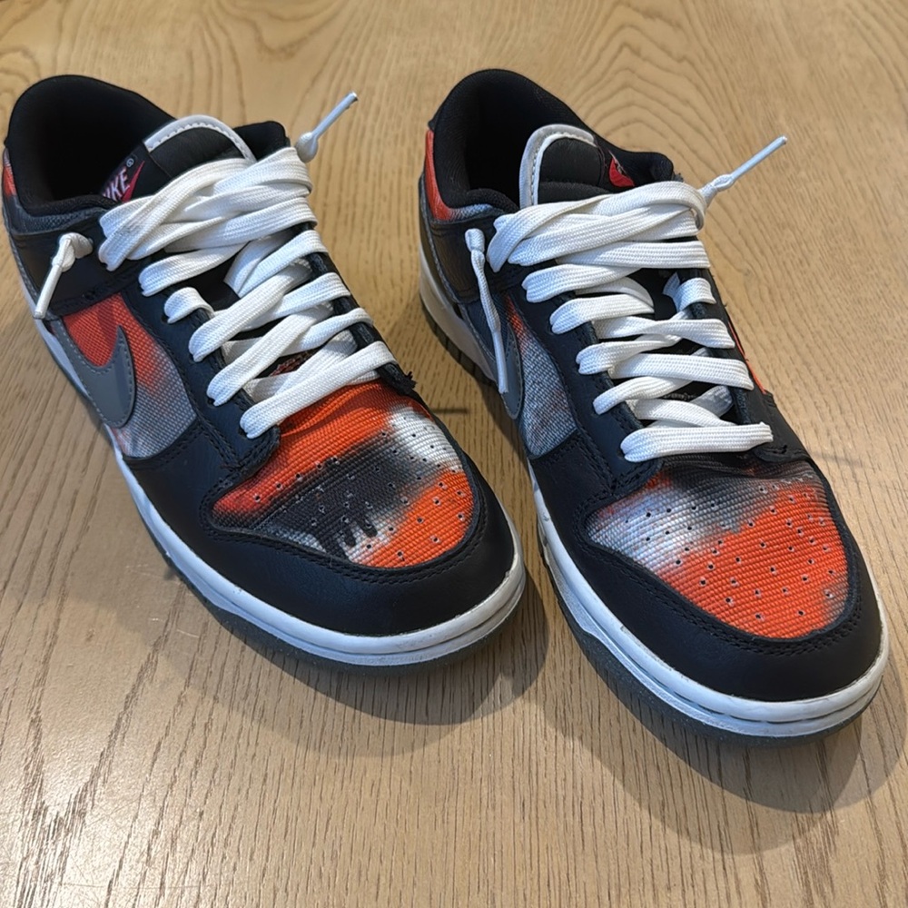 Nike Dunks Low Graffiti